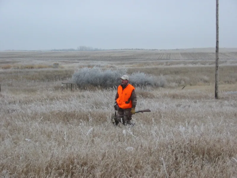 Hunting party SW from Idaho – 2004 wild pheasant hunt in North Dakota